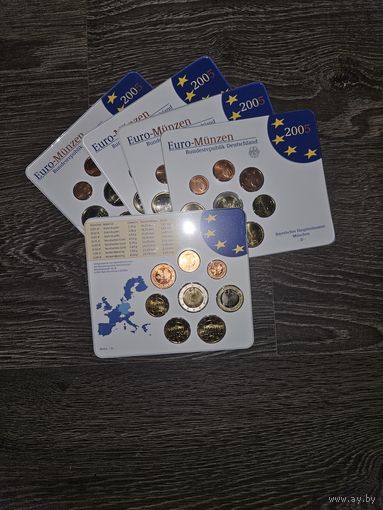 Германия 2005 год 5 наборов разных монетных дворов A D F G J. 1, 2, 5, 10, 20, 50 евроцентов, 1, 2 евро. Официальный набор BU монет в упаковке.