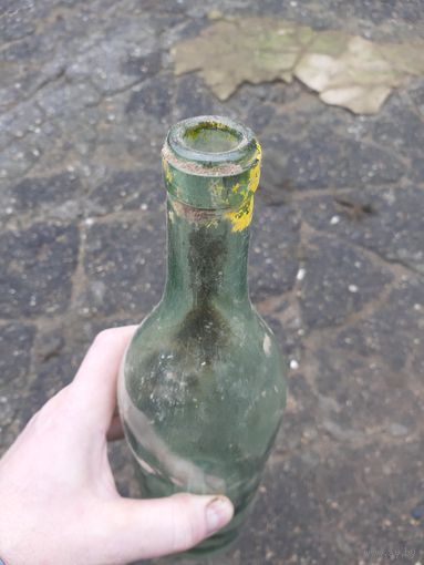 Бутылка 2. Клеймо 1L D.b.U. Вермахт.