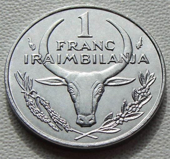 Мадагаскар. 1 франк 1993 год KM#8 "Пуансеттия"