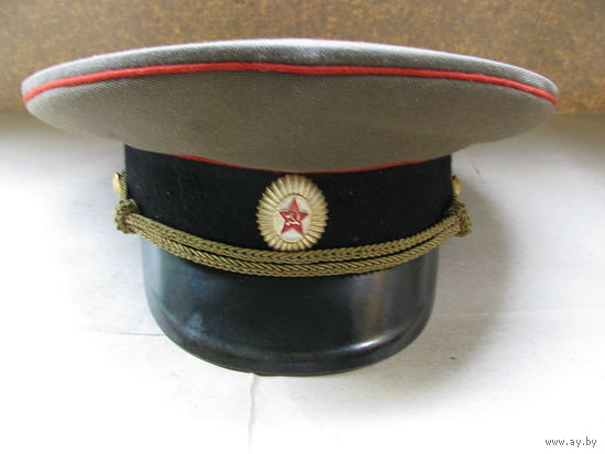 Фуражка офицерская ВС СССР. размер 57
