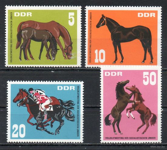 Выставка чистокровных лошадей социалистических стран ГДР 1967 год серия из 4-х марок