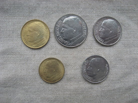 Ватикан лот из 5-ти монет номиналом от 200 до 10 лир 1981 год - MCMLXXXI Папа Иоанн Павел II