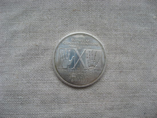 ФРГ 10 марок 1995 год 150 лет со дня рождения Вильгельма Конрада Рентгена