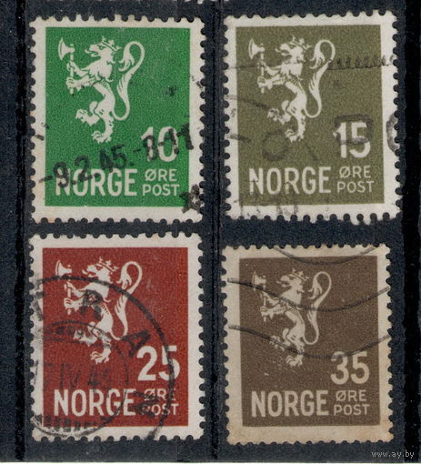 Норвегия /Стандартный выпуск  с 1922 г..  Герб. 4 марки