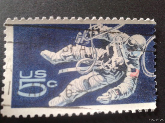 США 1967 астронавт в космосе
