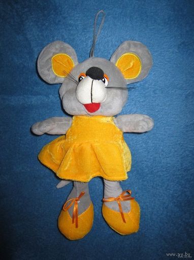 Очаровательная девочка в жёлтом сарафане) Мышка, 25 см