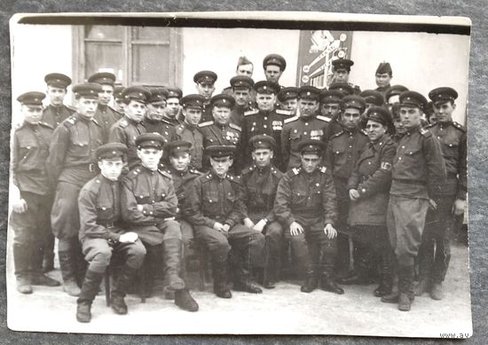 Фото группы военных. г. Павлодар. 1957 г. 8х12 см.
