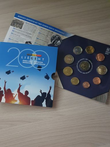Бельгия 2017 год. 1, 2, 5, 10, 20, 50 евроцентов, 1, 2 евро и 2x2 евро юбилейные. Официальный набор монет в буклете.