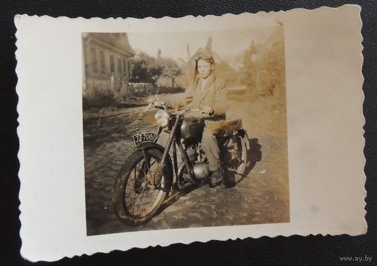 Фото "Антэк на мотоцикле", старая Польша