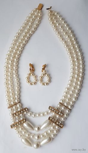 Ожерелье жемчужное и серьги клипсы. Длина ожерелья пополам 27 см, серьги длина 4,8 см. 70-е годы, СССР