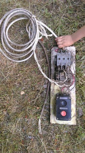 Электромагнитный пускатель с тепловым реле, управляемый кнопочным постом