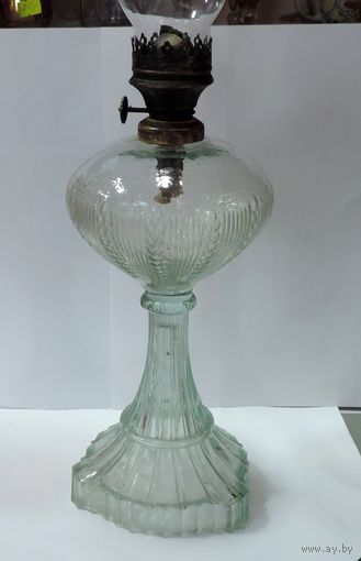 Лампа стеклянная керосиновая 40-50-е годы СССР. Высота без колбы 30 см. Целая!