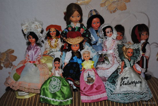 Ретро-СУВЕНИРНЫЕ-куклы No1 фирмы: "Марин" из Испании, - производства 50-60гг. Куклы *Marin - это мужские и женские персонажи, одетые в народные или исторические костюмы. Широкая улыбка, взгляд в сторо