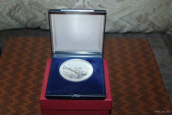 Настольная медаль в футляре, Германия, 1983 год.