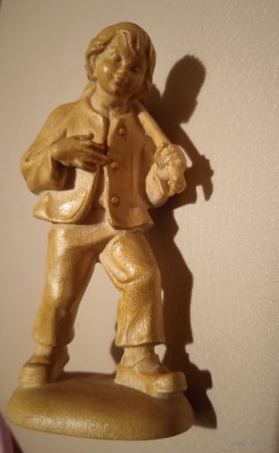 Фигурка деревянная статуэтка  миниатюра