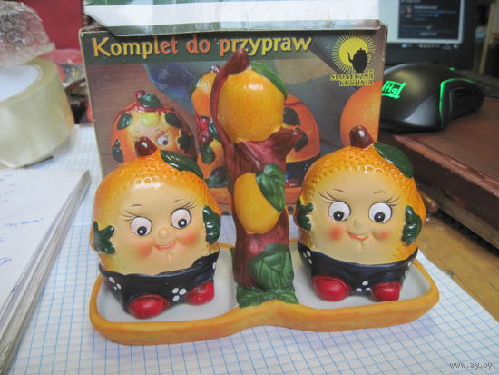 Перечница и солонка польские керамические в упаковке.