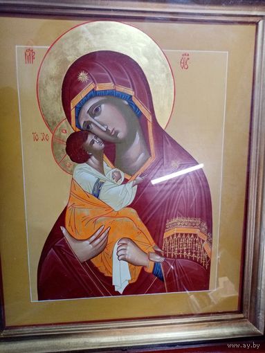 Рукописная икона "Почаевская Богоматерь с младенцем Иисусом", с киотом 38х34см.  яичная темпера, левкас, золочение.