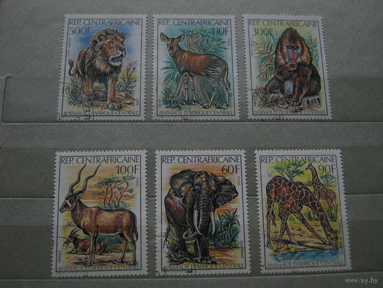 Марки - ЦАР, 1982 - фауна, хищники - лев, обезьяна, слон, жираф и др. парнокопытные