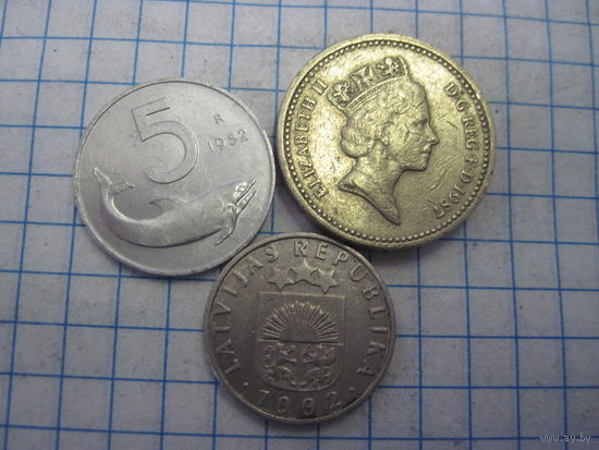 Три монеты/44 с рубля!