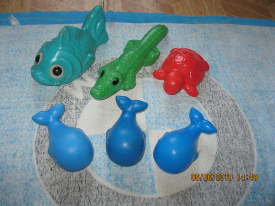 Игрушки  СССР рыбы ,черепаха и крокодил