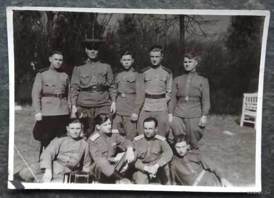 Фото группы военных. 1950-е. 8.5х12 см.
