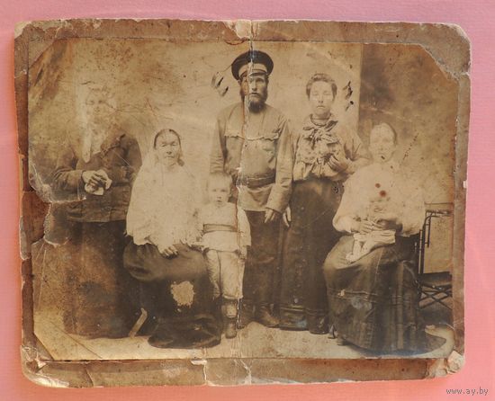 Фото кабинет-портрет "Солдат РИ с большой семьей", до 1917 г.