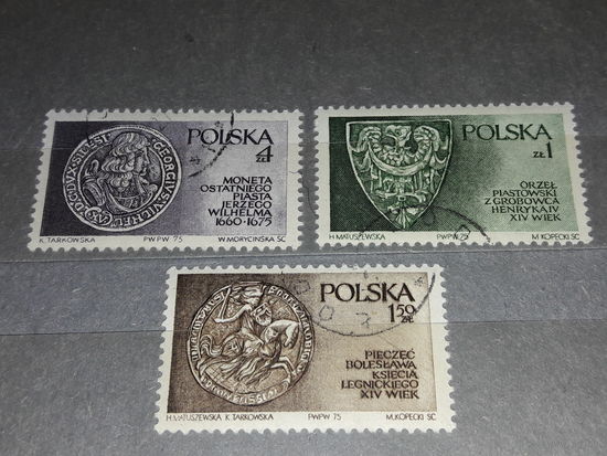 Польша 1975 Герб, Печать, Монета династии Пястов. Полная серия 3 марки