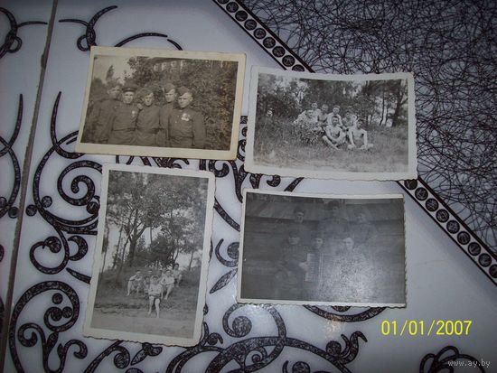 4 фотографии солдат 1945-1947 гг