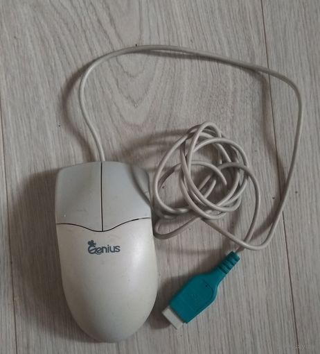 Ретро мышь с разъемом RS-232
