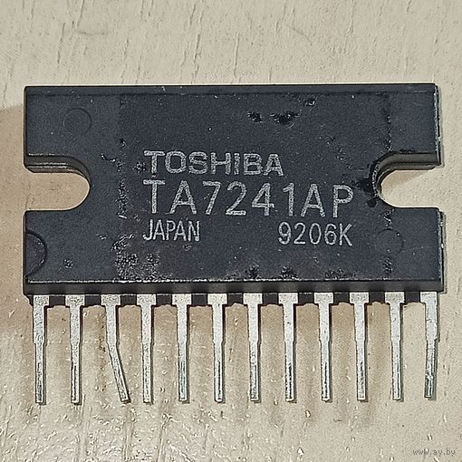 TA7241AP. Двухканальный аудио усилитель мощности 19 Вт. 9-18V. 2x5.8W/4 Ohm УНЧ. Toshiba Japan. TA7241