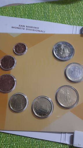 Сан-Марино  1, 2, 5, 10, 20, 50 евроцентов 1 , 2 евро 2017 г ( Официальный набор монет в буклете )