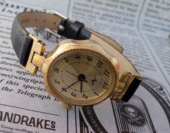 Редкие часы "Луч" в сохране,золочение+кожаный ремешок в комплекте старт с 10 рублей!