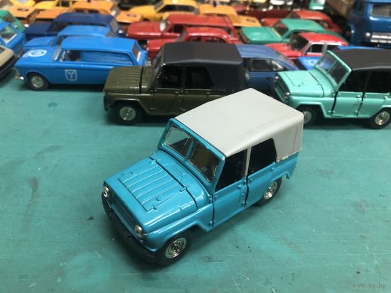 УАЗ-469, цвет тиффани, А34, хром, короткие ручки дверей, серый тент, Агат, Тантал, Саратов с рубля