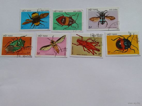 Марки жуки, насекомые Вьетнам- 7шт