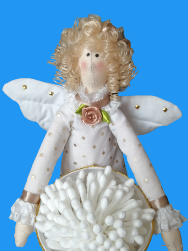 Интерьерная кукла Тильда -хранительница ватных палочек или дисков.