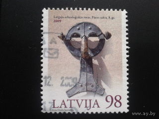 Латвия 2009 рыцарский шлем 8 век Mi-2,8 евро гаш.