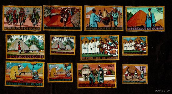 Марки -Гвинея-1968 Региональные костюмы и быт