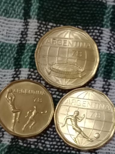 Аргентина футбол лот 3 монеты 1977.  20,50,100 песо