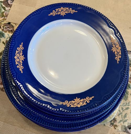 Набор тарелок  синих с позолотой 10 штук