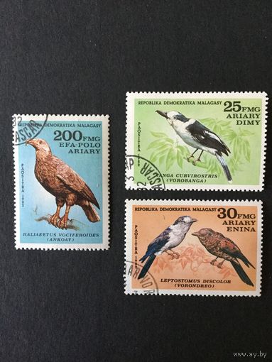 Птицы. Мадагаскар,1982,серия 3 марки