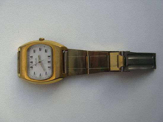 Часы мужские РАКЕТА позолоченный корпус на ходу
